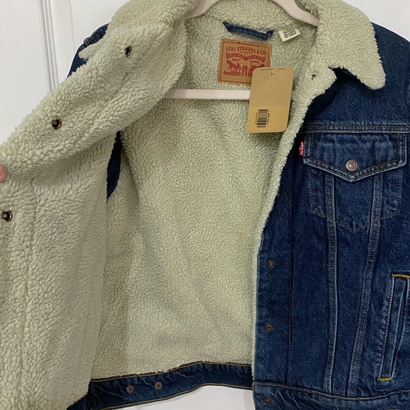 Levi’s Sherpa Trucker Denim Jacket Large - Picture 8 of 10